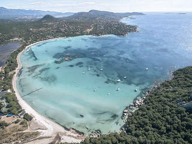 La plage de Cala Rossa